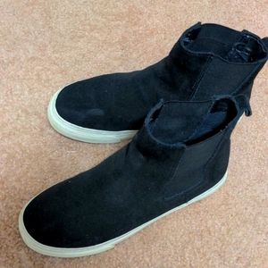 Suede High top sneakers